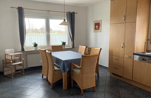 Großheide House | Spacious vacation home for up to 8 people very close to the North Sea coast