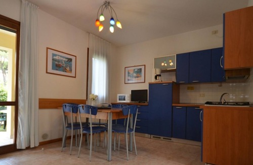 Bibione Pineda Apartment | Spacious Vacation Home in a Poolside Residence