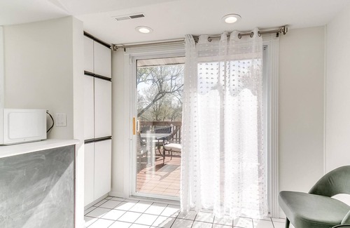 West Des Moines House | Spacious Valley Junction Retreat