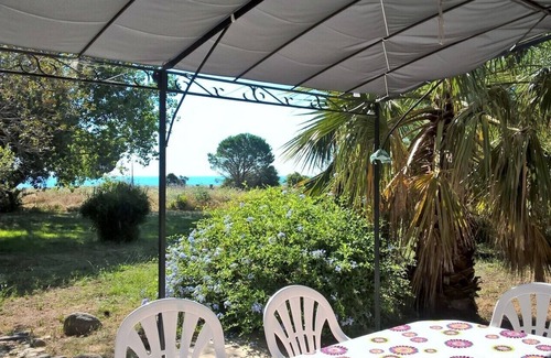 Solaro Villa | Spacious villa facing the sea - not overlooked and - Beach 2 min. walk -