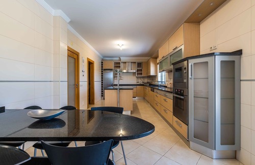 Patroves Villa | Spacious villa in Albufeira with private pool