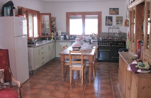Orgiva Villa | Spacious Villa.Sleeps 8. WiFi; Secure Private Pool. Garden. Parking 4-6 cars.