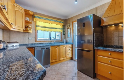 Callao Salvaje Villa | Spacious villa with a pool