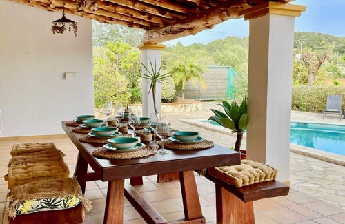 Sant Antoni de Portmany Villa | Spacious villa with pool and beautiful garden.