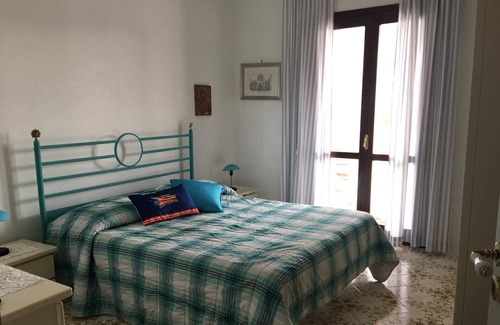 Bonifati Villa | Spacious Villa with garden and pool 100m from the sea