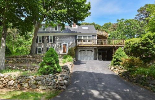 Chatham House | Spacious w Large Outdoor Area Fire Pit