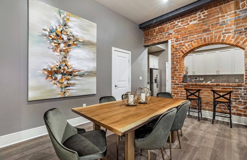 Central Business District Apartment | 🥂Spacious Warehouse District Condo with Balcony 🥂 | The French 75