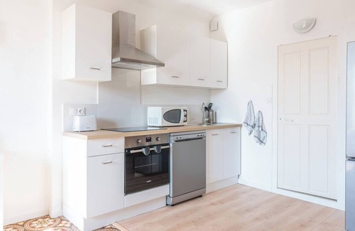 Pertuis Apartment | Spacious, warm and comfortable apartment