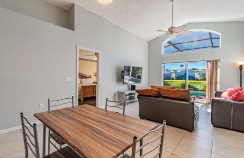 Lake Berkley House | Spacious Water View with Pool Disney Area-No Carpet