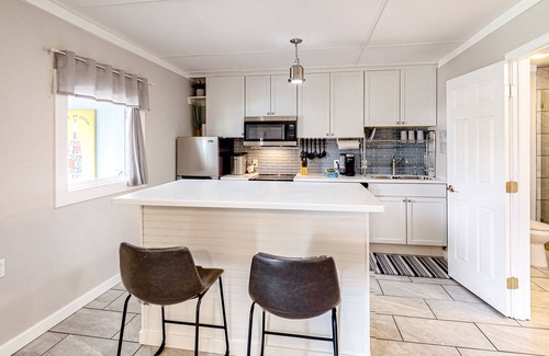 Perdido Key Coves One Apartment | Spacious waterfront studio with shared dock, tennis, & patio