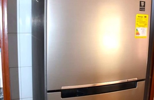 Cali House | Spacious Wellness House in Ciudad Jardín - Ideal for Groups of 13 People