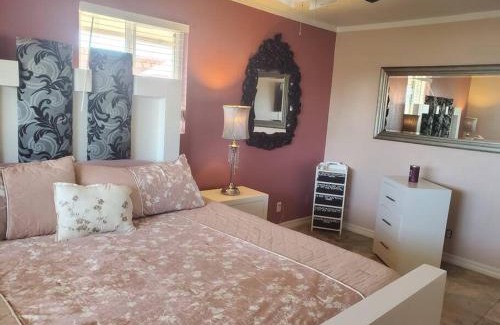 El Paso House | Spacious West El Paso 19 min from Airport, Fort Bliss Military Base
