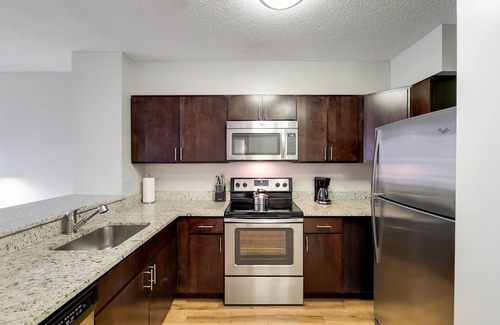 White Plains Apartment | Spacious White Plains One Bedroom