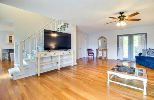 Flippin House | Spacious White Rivers Jewel Fishing Haven!