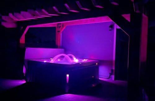 Williams House | Spacious Williams Retreat with Games and Hot Tub!