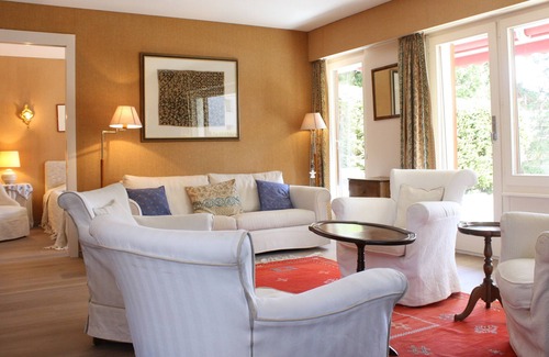 Noes Apartment | Spacious with Garden for up to 6 guests| Mamounia