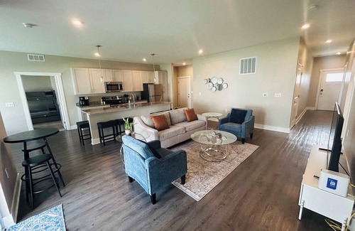 Grandville Apartment | Spacious, Wyoming MI Getaway- Minutes to GR
