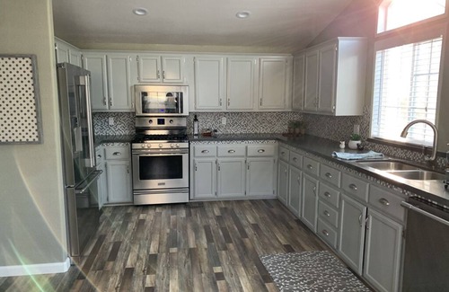 Acampo Cottage | Spacious, yet cozy home set in vineyard with scenic river views.