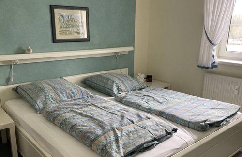 Bad Rodach Apartment | Spaciously furnished holiday apartment (48sqm) with balcony / terrace