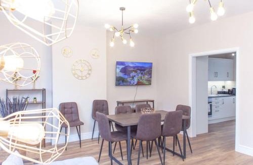 Woolwich Riverside Apartment | Spacy 3 BR Woolwich apartment