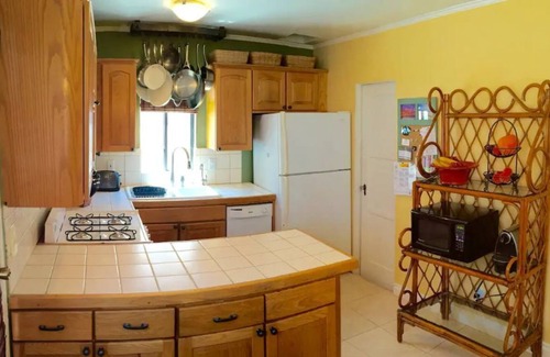 El Segundo House | Spanish Duplex with Ocean Views - 1 Block to Beach