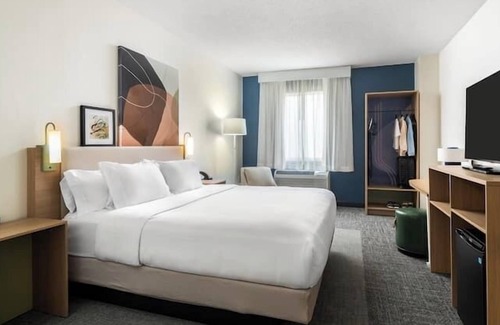 Briargate Hotel | Spark by Hilton Colorado Springs I 25 Central