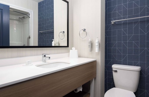 Guelph Hotel | Spark by Hilton Guelph