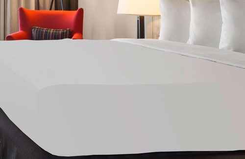 Strabane Hotel | Spark by Hilton Washington Meadowlands Blvd