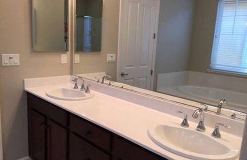 East Roseville Parkway House | Sparkling 3-br house near Kaiser and Sutter Roseville