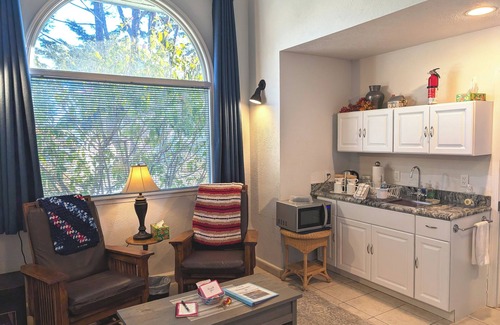 Brookings Apartment | Sparkling Clean, Private & Quiet! Amazing Ocean Views [7]