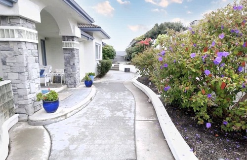 Brookings Apartment | Sparkling Clean, Private & Quiet! Amazing Ocean Views [7]