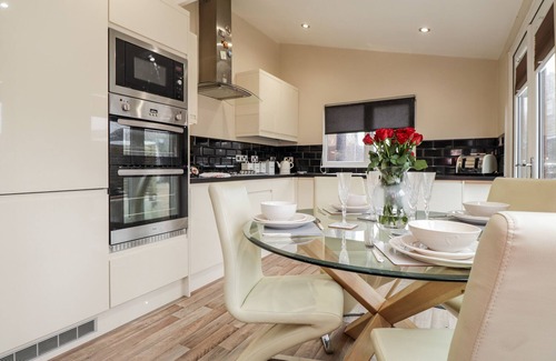 Icklesham Cottage | SPARROWS DEN LODGE, country holiday cottage in Winchelsea Beach