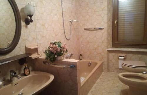 Apecchio House | Spazioso appartamento indipendente