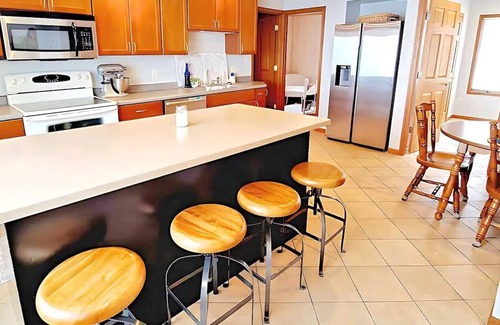 Forest Junction House | SPECIAL Book 4 nights get 3 FREE Nov-April ONLY