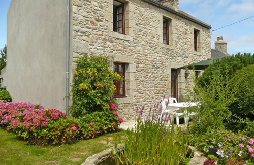 Ploudalmezeau House | SPECIAL PROMOTION *- 2 -9Juliet. 2022* :PRETTY STONE HOUSE