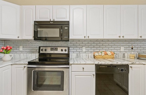 Pelican House | Special Summer Promotion