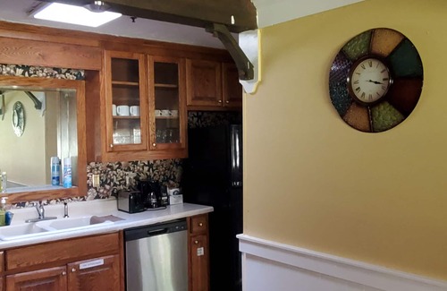 Stone Mountain House | Specious and Cozy Ranch home with moonlight nwindows near Stone Mountain Park
