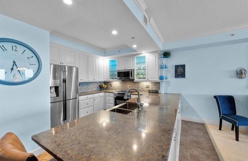 Bridgeport Heights Condo | Spectacular Large Beachfront 3BR/3B 8th FL Condo w/Ocean/River Views & Amenities