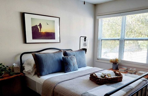 Buckhead Apartment | Spectacular" 2Beds/1BA near Lenox/Buckhead