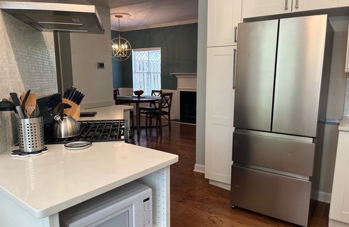 Summerhill House | Spectacular 3 BDR Townhouse Near Downtown ATL, GSU