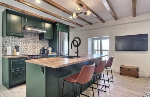 Old Quebec Apartment | Spectacular 3 Bdrm Old Quebec Penthouse