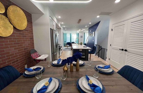 Trinidad House | Spectacular 3B Rooftop Penthouse+TV+DC views