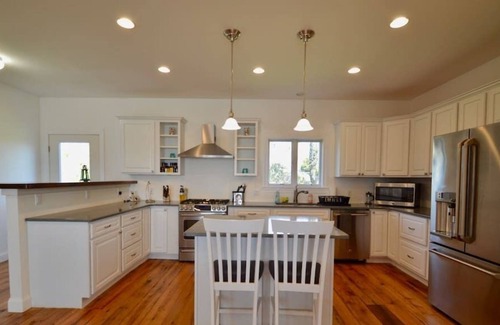 Easton's Point House | Spectacular 4 bed 2 bath home between the beaches- perfect family retreat!