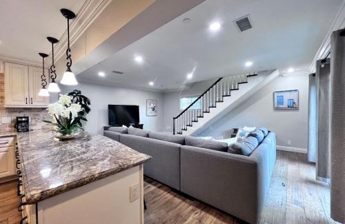 Southwest Anaheim House | Spectacular 5 Bedroom, 4 Bath Pool Home Near Disney