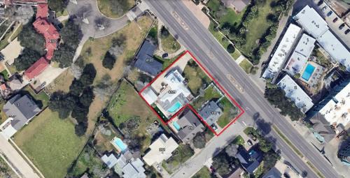 Bay Area House | Spectacular Adjoining Homes Waits