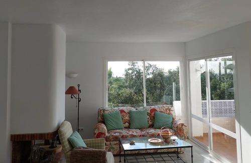 Urbanizacion Hacienda las Chapas Condo | Spectacular apartment with sea views in Marbella