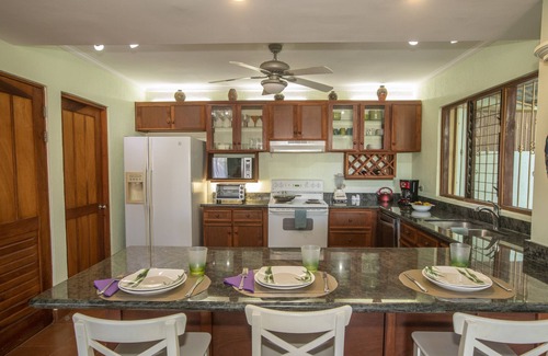El Ocotal Villa | Spectacular Best View in Pez Vela – 4 BDRMS & Private Dipping Pool