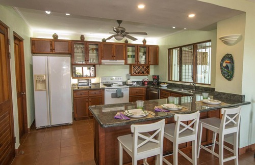El Ocotal Villa | Spectacular Best View in Pez Vela – 4 BDRMS & Private Dipping Pool