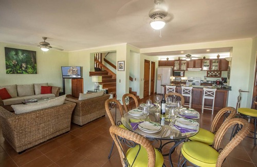 El Ocotal Villa | Spectacular Best View in Pez Vela – 4 BDRMS & Private Dipping Pool
