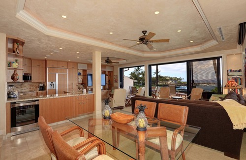 Wailea Condo | Spectacular Corner Oceanfront Escape: Luxurious Makena Surf Resort G-206
